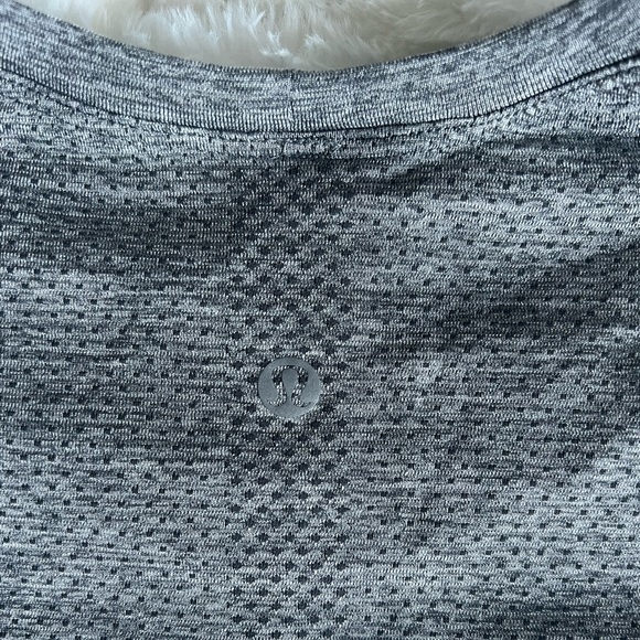 Lululemon swifty tech long sleeve top - Picture 2 of 2